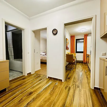 Sky Garden Panoramic View Apartment